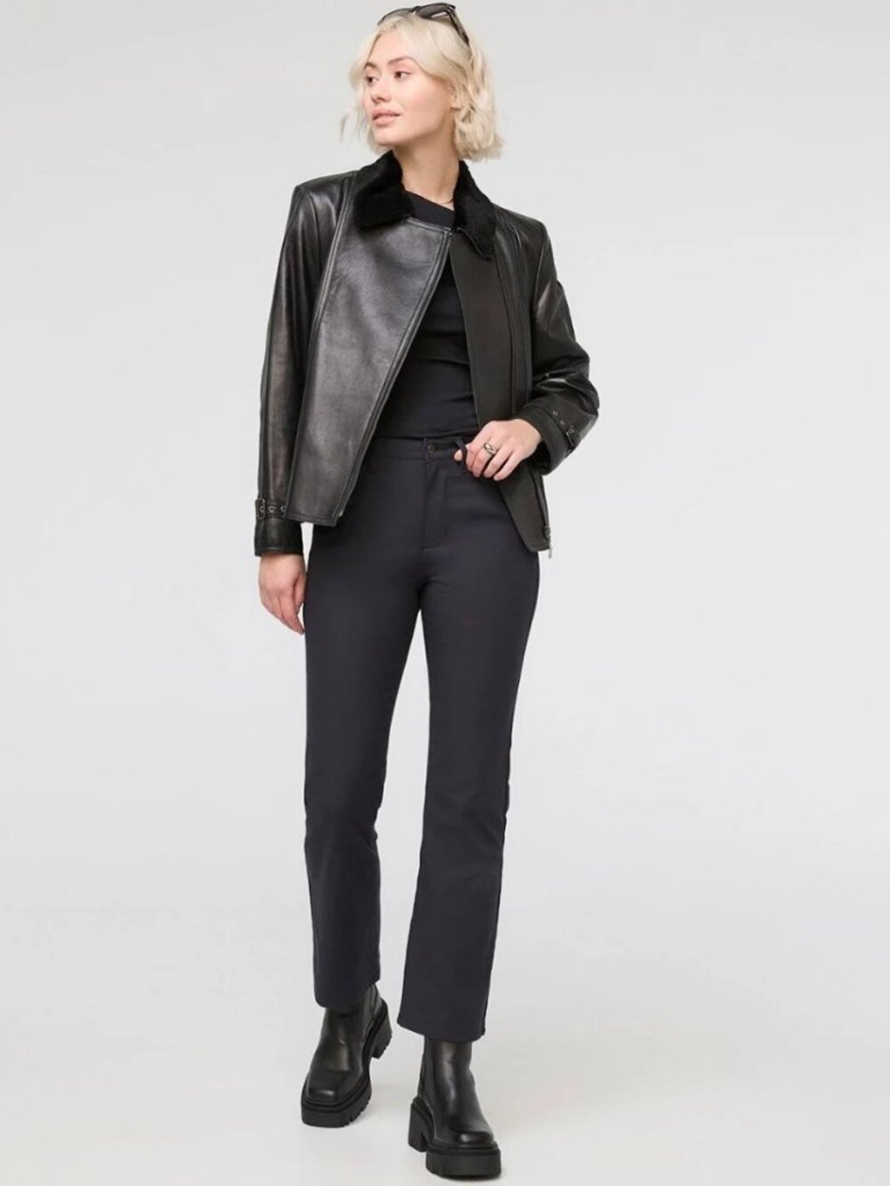 Du/er NuStretch Kick Flare Pants High Rise Cropped Performance Cotton Black 31